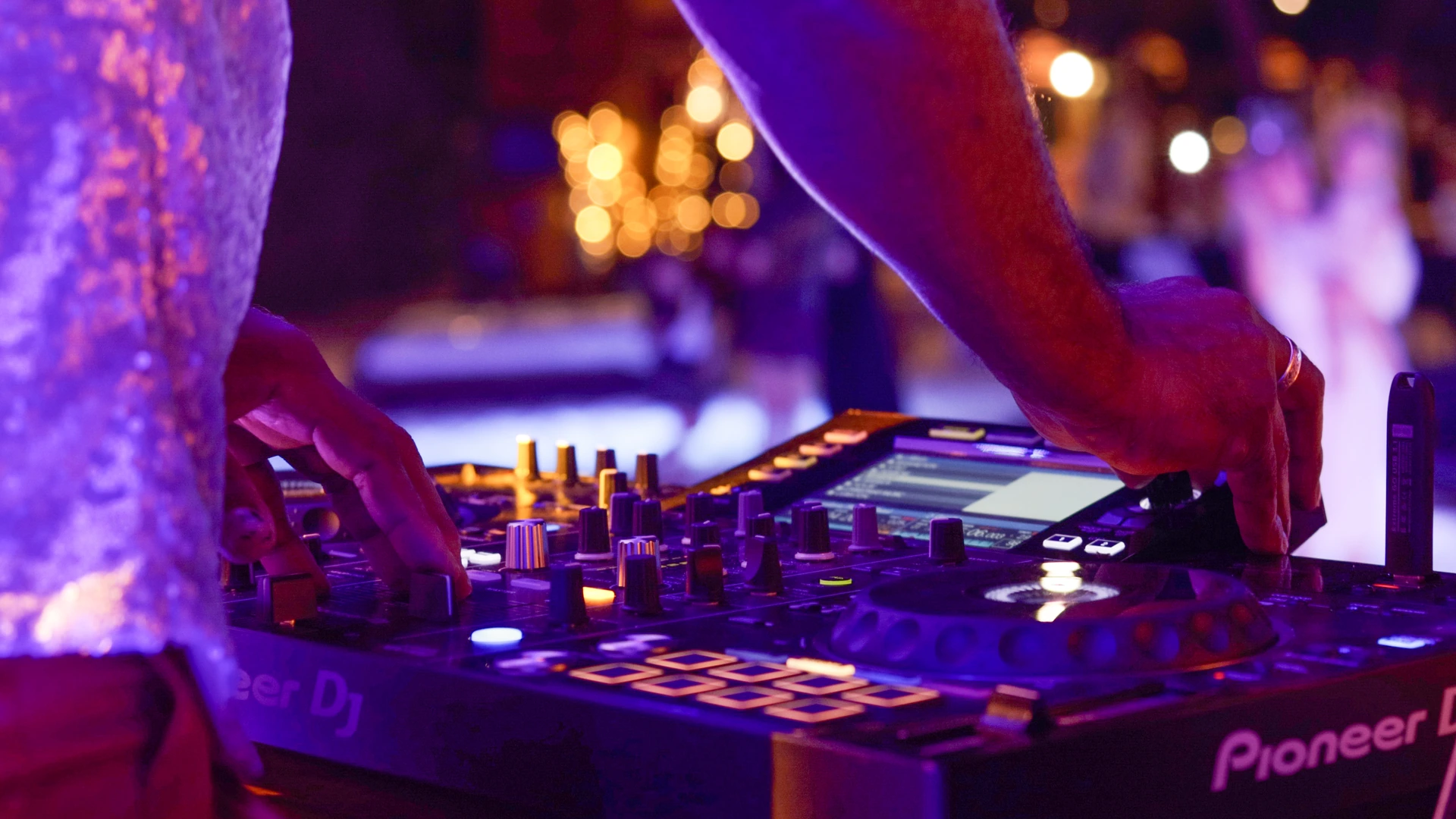 027. New Years After Party