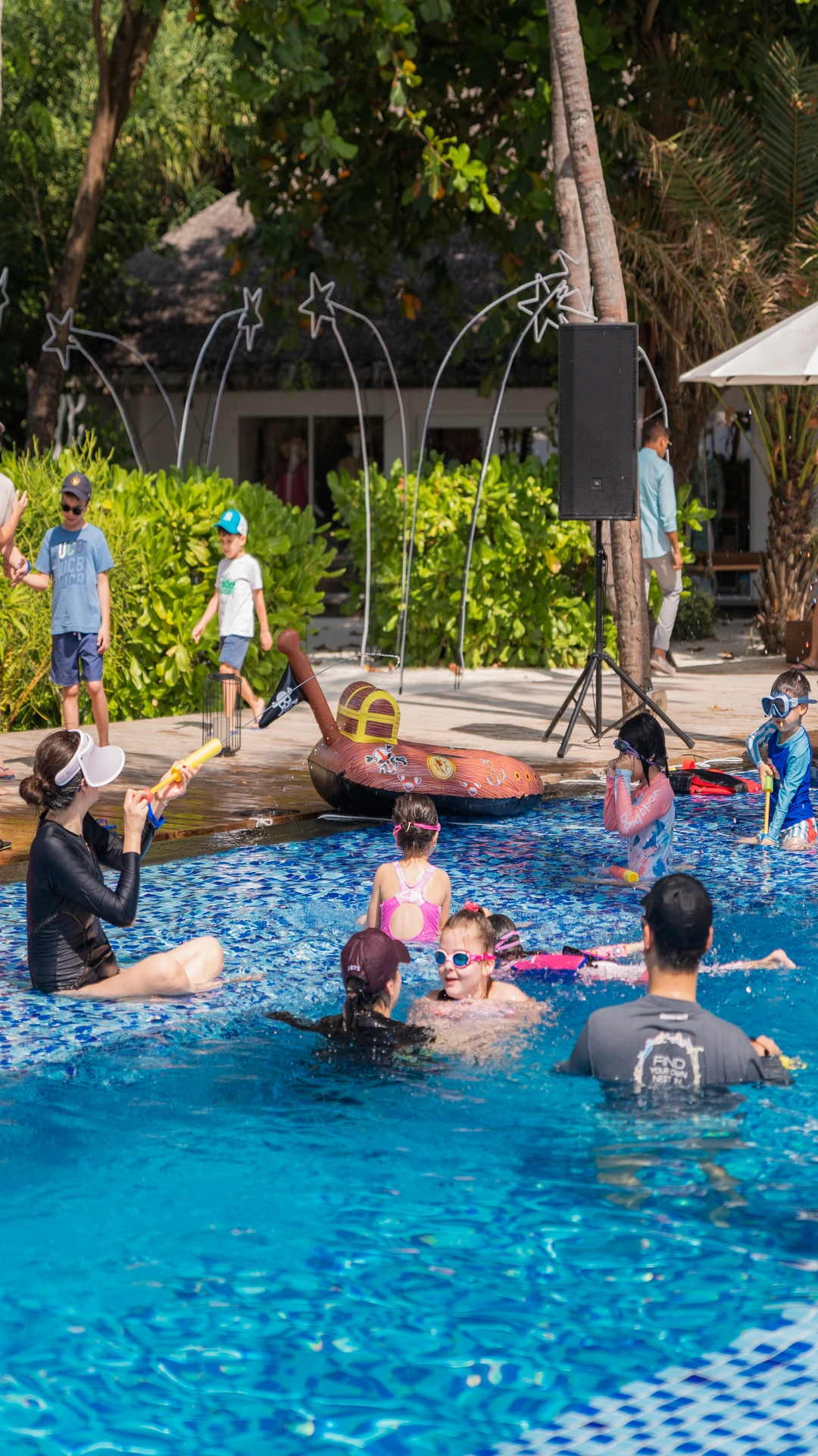 034. Aqua Splash Pool Party