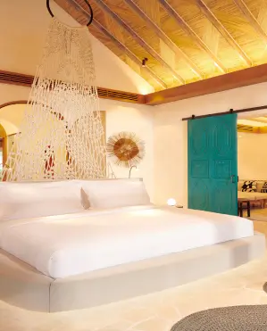 FAIRMONT MALDIVES WILLOW STREAM SPA BATH TUB 2 1