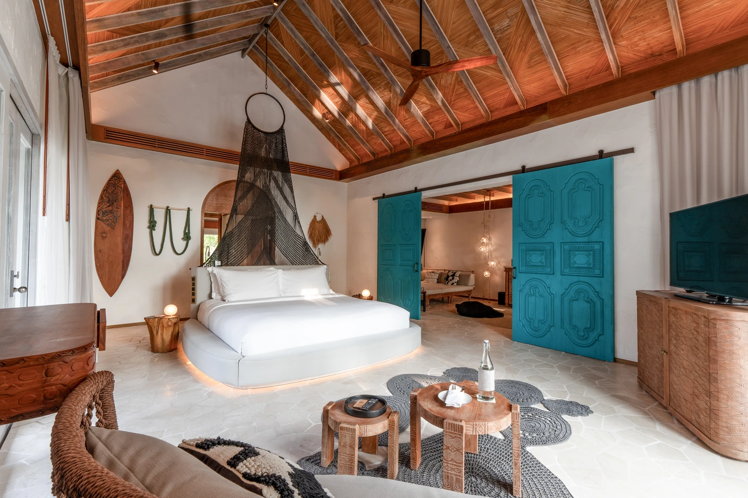 YOUR ISLAND VILLA