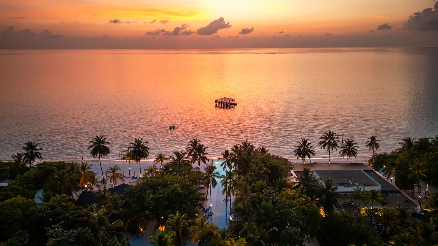 WHAT TO DO IN THE MALDIVES: SIGNATURE ISLAND EXPERIENCES